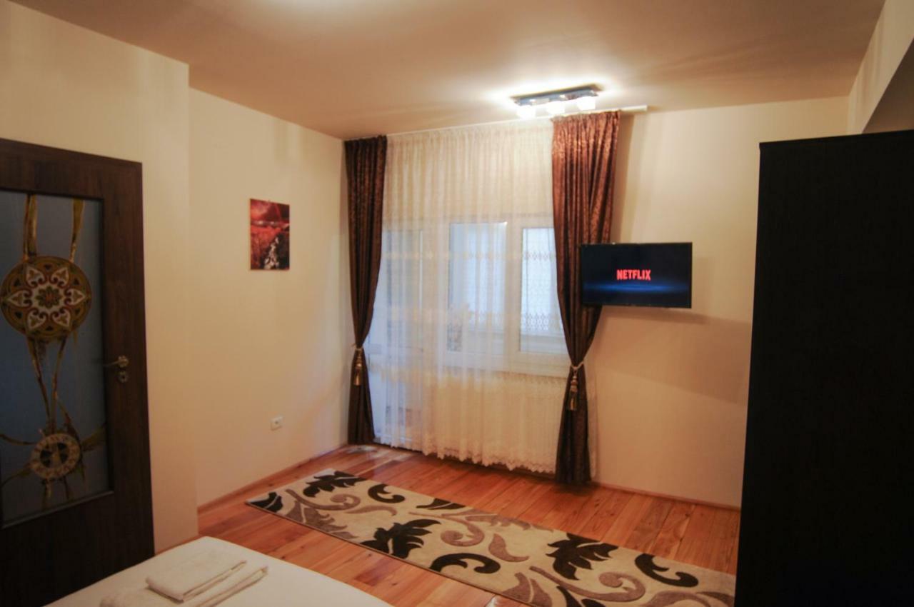 Appartement Casa Di Luca à Braşov Extérieur photo