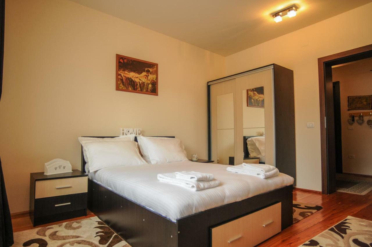 Appartement Casa Di Luca à Braşov Extérieur photo